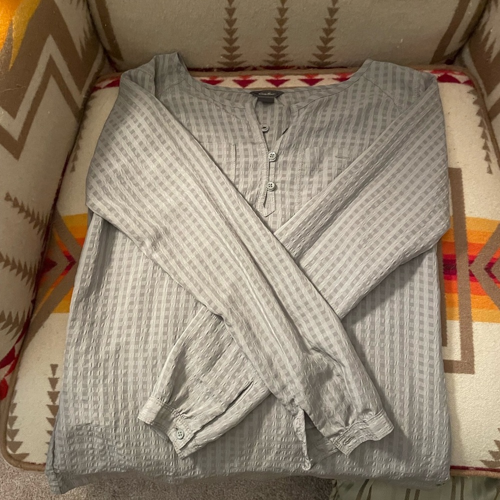 Eddie Bauer light blouse